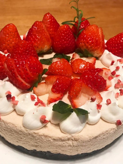 苺とホワイトチョコのムースケーキ-レシピのメイン写真