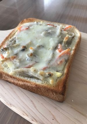 マヨチーごぼうサラダパン♪耳サクサク‡‡-レシピのメイン写真