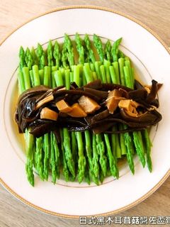 日式黑木耳茸菇醬佐蘆筍.柯媽媽の植物燕窩-レシピのメイン写真
