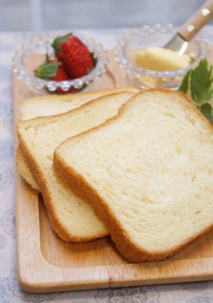 ＨＢで✿Milk食パン-レシピのメイン写真