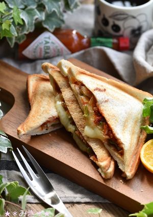 逆ピザトースト☆ホットサンドピザ-レシピのメイン写真