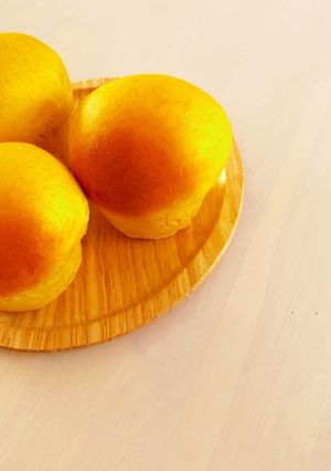 マフィン型で焼くチーズかぼちゃあんぱん-レシピのメイン写真