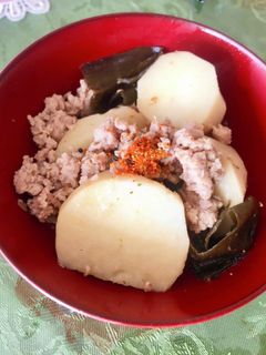 里芋の豚そぼろ煮 昆布も美味しく頂く-レシピのメイン写真