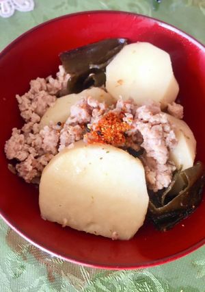 里芋の豚そぼろ煮　昆布も美味しく頂く-レシピのメイン写真