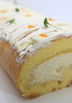 果物の甘さ★マンゴー＆蜜柑ロールケーキ-レシピのメイン写真