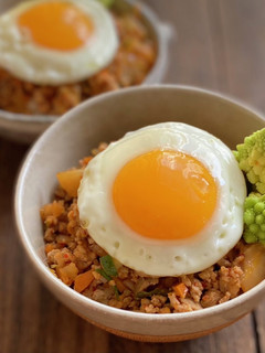 挽肉で!簡単★豚キムチそぼろ丼-レシピのメイン写真