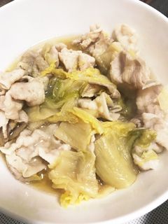 材料たった2つだけ!白菜と豚肉の煮物-レシピのメイン写真