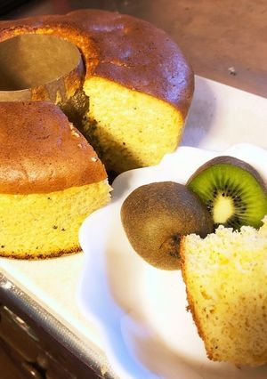 ハチミツとキウイのシフォンケーキ-レシピのメイン写真