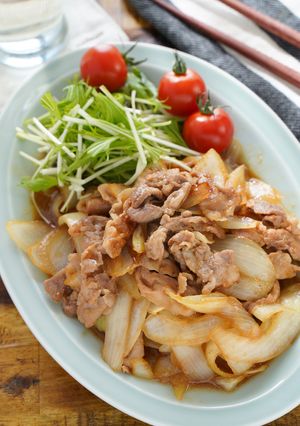 材料2つで超速攻！豚こま玉ねぎの生姜焼き-レシピのメイン写真