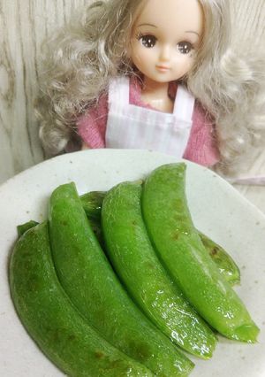 リカちゃん♡塩焼きスナップエンドウꕤ*.-レシピのメイン写真