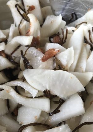 大根のハチミツと梅干しと塩昆布和え-レシピのメイン写真