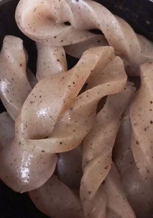 おせち、お食い初めにコンニャクの飾り切り-レシピのメイン写真