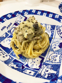 キノコとアボガドのクリームパスタ-レシピのメイン写真