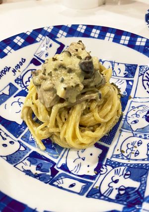 キノコとアボガドのクリームパスタ-レシピのメイン写真