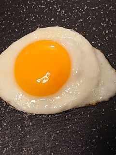 絶対美味しく焼ける！目玉焼きの焼き方-レシピのメイン写真