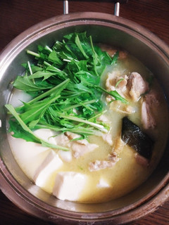 簡単☆鶏肉と水菜の湯豆腐鍋-レシピのメイン写真