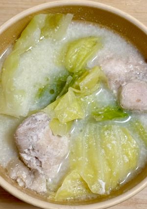 キャベツと鶏モモの豆乳スープ-レシピのメイン写真