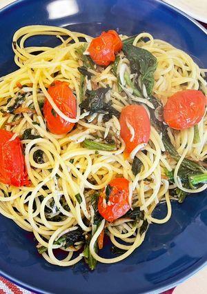 鍋の素で！ほうれん草としらすの旨塩パスタ-レシピのメイン写真