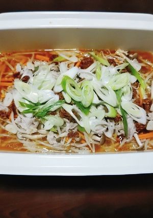 豚ともやしの味噌バター鍋〖アレンジ鍋〗-レシピのメイン写真