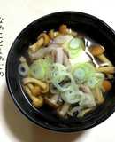 なめことしめじの優しいお吸い物