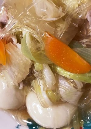 市販のスープ餃子で混ぜ混ぜ！春雨スープ鍋-レシピのメイン写真