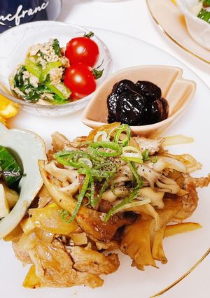 まいたけと豚こまのバター醤油炒め-レシピのメイン写真