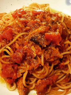 鯖缶のトマトソースパスタ。(o^^o)♪-レシピのメイン写真
