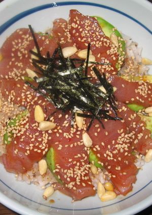 まぐろアボカドユッケ丼♪万能ユッケたれで-レシピのメイン写真