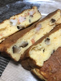 エビと生椎茸の伊達巻風たまご焼き♪-レシピのメイン写真