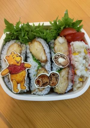 おにぎらず　プーさん　キャラオブアート-レシピのメイン写真