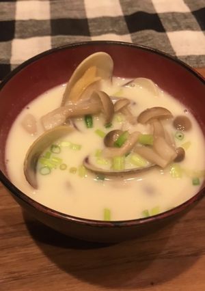 簡単 きのことあさりの豆乳味噌汁-レシピのメイン写真