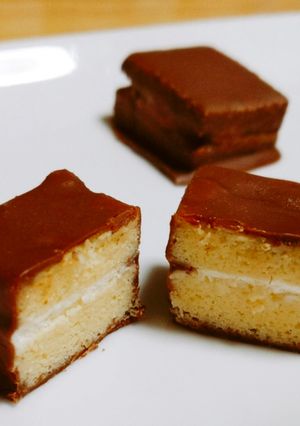 低糖質クリームサンドチョコケーキ-レシピのメイン写真