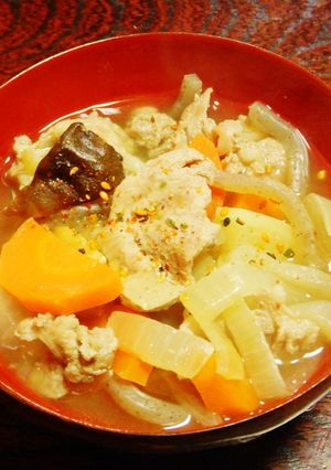簡単ダシいらずけんちん汁・肉と冬野菜入り-レシピのメイン写真