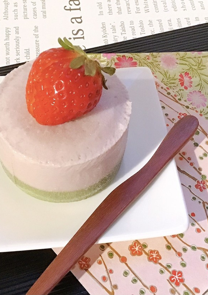 ひな祭り★発酵アイスクリームスピルリナ入-レシピのメイン写真