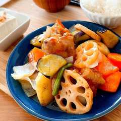 รูปของ 【完全再現】鶏と野菜の黒酢あん【大戸屋】