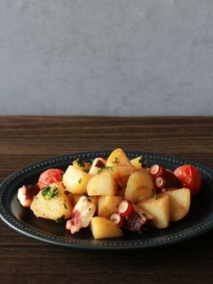 じゃがいもとたこのコンソメ炒め-レシピのメイン写真