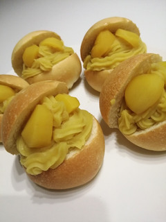 焼き芋で作るモンブラン風のパン-レシピのメイン写真