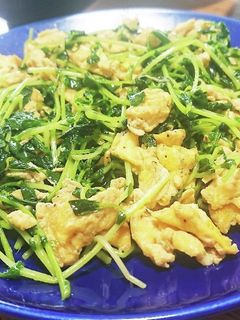 豆苗と玉子のピリ辛★塩にんにく炒め-レシピのメイン写真