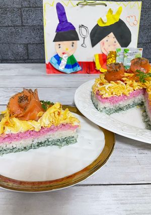 ひな祭♪スピルリナ入りお雛様お寿司ケーキ-レシピのメイン写真
