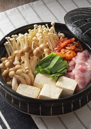 きのこの入った豆腐チゲ鍋-レシピのメイン写真