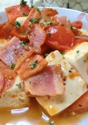 トマトと豆腐とベーコンのバター醤油炒め-レシピのメイン写真