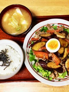 さつまいもと豚肉の胡麻ドレ炒め-レシピのメイン写真