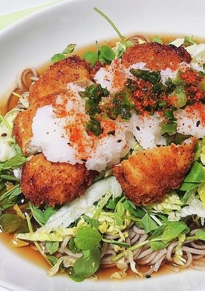 チキンカツ乗せおろしサラダそば-レシピのメイン写真