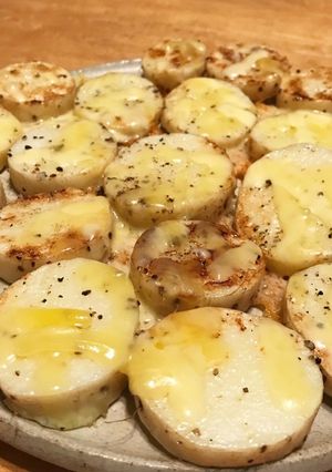 皮ごと☆長芋のペッパーチーズ焼き-レシピのメイン写真