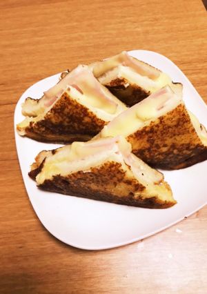 ハムとチーズでクロックムッシュ-レシピのメイン写真