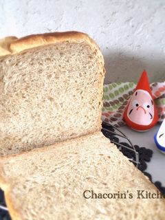 お薦め♫全粒粉と黒糖入カリふわ食パン♫-レシピのメイン写真