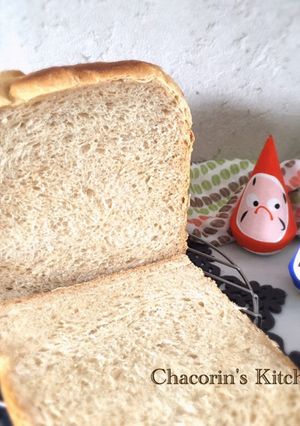 お薦め♫全粒粉と黒糖入カリふわ食パン♫-レシピのメイン写真