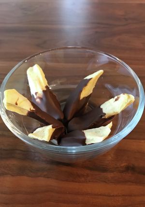 ドライりんごのチョコがけ　-レシピのメイン写真