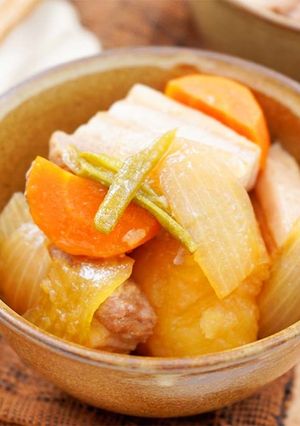 ホッと一息。圧力鍋で作る塊肉の肉じゃが-レシピのメイン写真