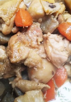 優しい味に♪里芋とこんにゃくの鶏肉煮込み-レシピのメイン写真